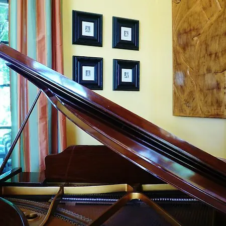 Hotel Beaumanoir Small Luxury Boutique 5*